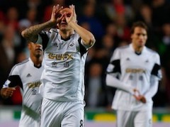 Šelvijs uzmanības centrā, "Swansea" pārtrauc "Liverpool" uzvaru sēriju