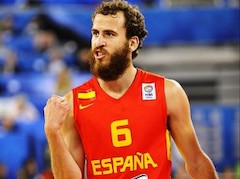 Spānija iznīcina Serbiju un iesoļo ''EuroBasket'' pusfinālā