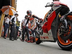 Cīņu par MotoGP titulu no "pole position" sāks Markess