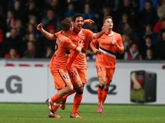 EL: "Valencia" pārspēj "Swansea", PSV visu atliek uz pēdējo kārtu