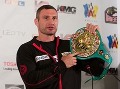 WBC ļauj Kļičko izlemt par karjeras turpināšanu līdz 15.decembrim