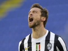 "Juventus" pārliecinoši soļo pretī titulam