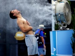 "Australian Open" 5. diena: Ivanoviča, Janovičs un Monfīsa/Brauna duets