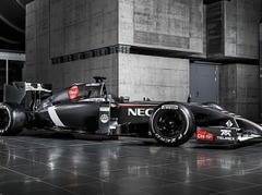 "Sauber" atrāda C33 F1 modeli