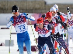 Krievija distanču slēpošanā aizņem visu pjedestālu un triumfē medaļu ieskaitē