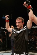Foto: UFC "Fight Night 38" - Gustafsons pret Manuvu
