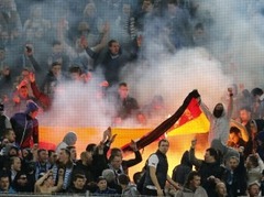 UEFA ierosinās disciplinārlietu pret "Zenit" par karoga dedzināšanu Dortmundē