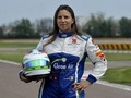 De Silvestro vēlas kļūt par pirmo sievieti - F1 piloti kopš 1976. gada