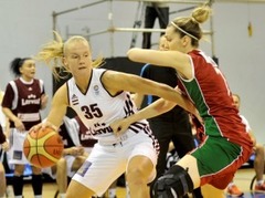 Kate Krēsliņa: "Jāpierod pie četras reizes agresīvāka basketbola"