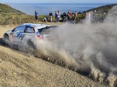 Video: Ožjē Sardīnijā izcīna ceturto uzvaru WRC sezonā