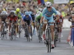 "Tour de France" 2. posmā triumfē Nibali, Smukulis otrā simta vidū