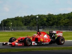 Bjanki pie jaunākā "Ferrari" stūres debitē ar ātrāko rezultātu F1 testos