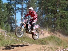 Latvijas motosportistiem vairākas uzvaras Baltijas enduro čempionātā