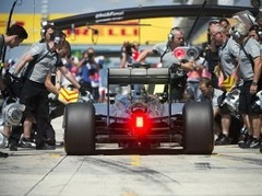 Hamiltons uzveic Rosbergu arī otrajā F1 treniņā Budapeštā