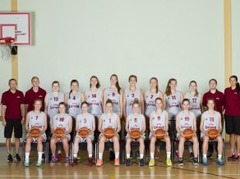 U16 meitenes: Eiropā ar cīņassparu un pārliecību