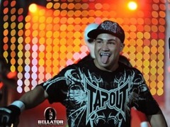 Edijs Alvarezs pamet "Bellator" un pievienojas UFC