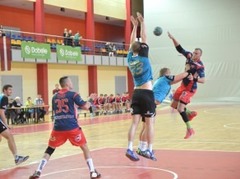 "Tenax" uzvar un iekļūst Rīgas čempionāta finālā