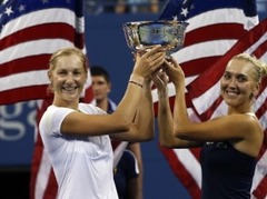 "US Open" sieviešu dubultspēlēs uzvar Makarova un Vesņina