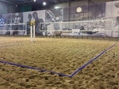 Rīgā darbu uzsākusi vēl viena pludmales volejbola halle