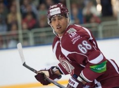 Video: KHL nedēļas labākajos vārtu guvumos arī Jurčina un Videls