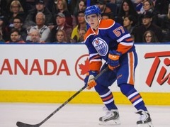 "Penguins" pastiprina uzbrukumu ar "Oilers" hokejistu Peronu
