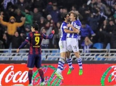Moizs un "Real Sociedad" pārspēj bāli spēlējošo "Barcelona"