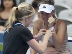 Halepai un Vozņacki pirms "Australian Open" veselības problēmas