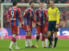 Minhenes "Bayern" atkal zaudē punktus