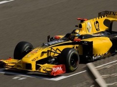 "Renault" apsver iespēju atgriezties F1 ar savu rūpnīcas komandu