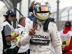 F1 sezona sākas ar "Mercedes" komandas dubultuzvaru Melburnā