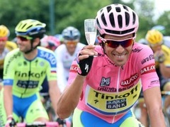 Kontadors otro reizi triumfē "Giro", Saramotinam 32. vieta pēdējā posmā