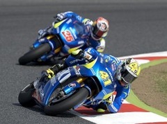 "Suzuki" komandai pirmā MotoGP kvalifikācijas dubultuzvara kopš 1993. gada