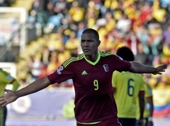 "Copa America": Kolumbija negaidīti piekāpjas Venecuēlai