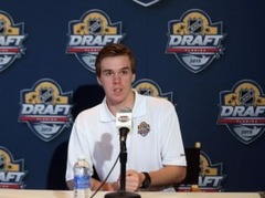 NHL drafts: kurš sekos Makdeividam un Aikelam?