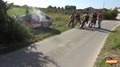 Video: Skatītāju pūlis izvelk trasē Ralfa Sirmača ekipāžas avarējušo auto