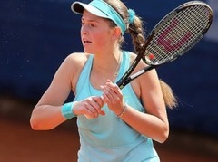 Ostapenko pēc Vimbldonas WTA rangā pakāpjas uz 130. vietu