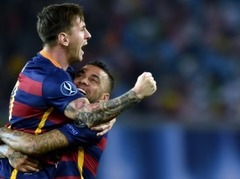 "Sevilla" atspēlējas no 1:4, "Barcelona" papildlaikā izcīna UEFA Superkausu