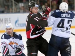 KHL līderei Omskas "Avangard" ceturtā uzvara piecās spēlēs