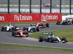 Hamiltons uzvar Japānas F1 posmā, "Mercedes" komandai dubultuzvara