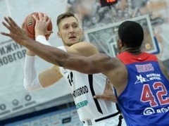 Valstsvienības basketbolisti ārzemju klubos nacionālajos čempionātos