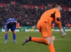 "Chelsea" Līgas kausā pēcspēles sitienos zaudē "Stoke"