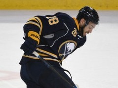 Girgensons izlaidīs vēl divas spēles, "Sabres" ar 4:1 sasit NHL līderi