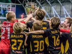 "Riga Cup" jauniešu futbola turnīrs uzņem apgriezienus