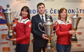 Foto: Grigorjeva, Skujiņa un Zvirbulis prezentē Eiropas čempionāta kausus