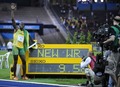Video: Getlins ar vēja palīdzību "pārspēj" Bolta rekordu 100 metros