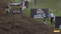 Video: Holandiešu motosportists gandrīz uzkrīt virsū fotogrāfam