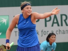 Ostapenko Hertogenbošā zaudē 2. kārtā