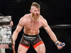 UFC paraksta līgumu ar Emīlu Vēberu Mīku