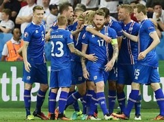 Islande izdzīvo sapni, šokē Angliju un iekļūst 1/4 finālā