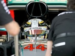 Hamiltons Austrijā centīsies sadeldēt Rosberga pārsvaru